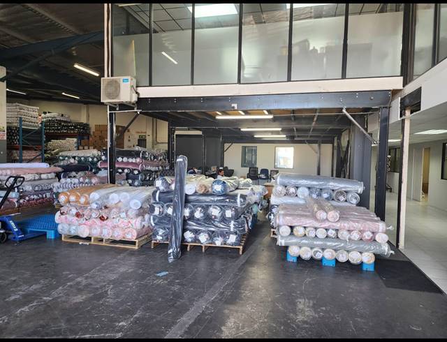 1,772M² WAREHOUSE FOR SALE IN SPRINGFIELD
